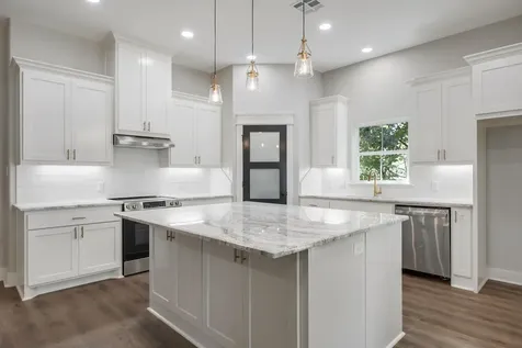 312 Morehead Street E Franklin TX 77856