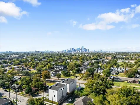 5507 Hershe Street Houston TX 77020