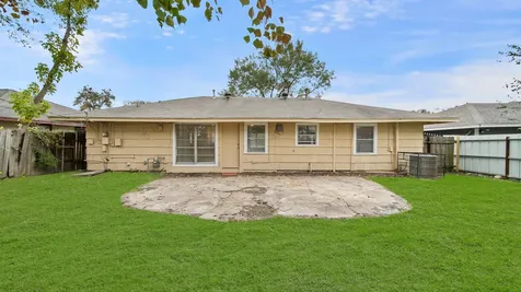 8018 Sharondale Drive Houston TX 77033