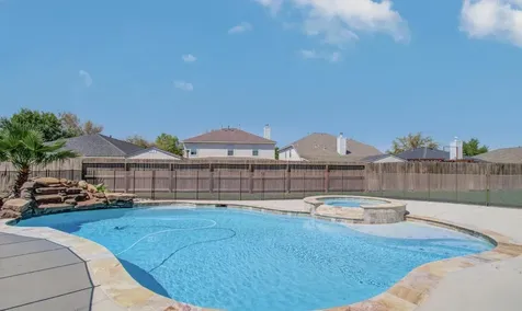 2402 Leslie Lane Deer Park TX 77536