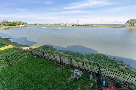 41 Armand Shore Drive Pasadena TX 77058
