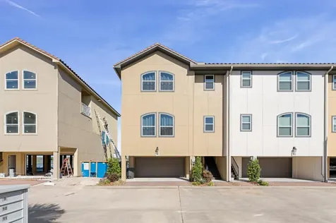 41 Armand Shore Drive Pasadena TX 77058