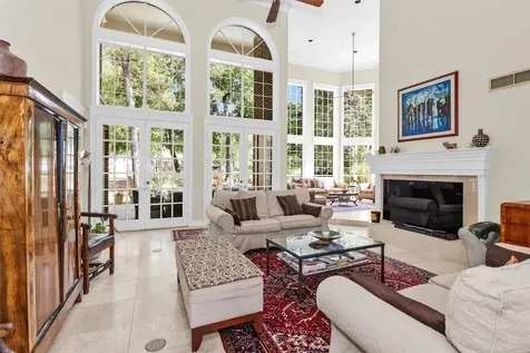 6 S Brokenfern Drive The Woodlands TX 77380