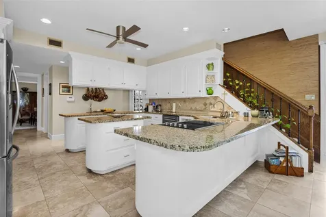 6 S Brokenfern Drive The Woodlands TX 77380