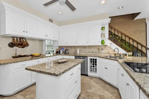 6 S Brokenfern Drive The Woodlands TX 77380