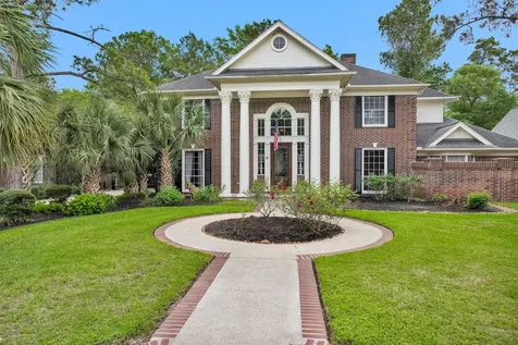 6 S Brokenfern Drive The Woodlands TX 77380