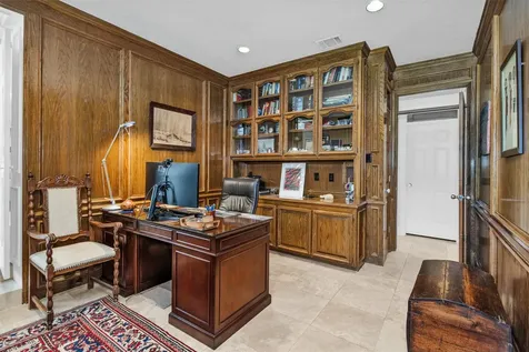 6 S Brokenfern Drive The Woodlands TX 77380
