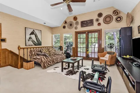 6 S Brokenfern Drive The Woodlands TX 77380