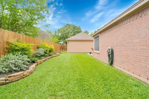 11727 Lochberry Court Tomball TX 77377