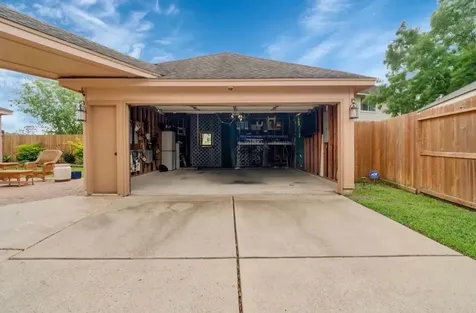 11727 Lochberry Court Tomball TX 77377