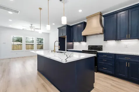 8602 Hoffman Street Houston TX 77016