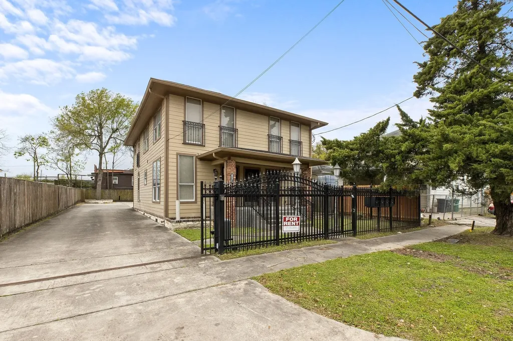 4306 Wilmer Street 2 Houston TX 77003