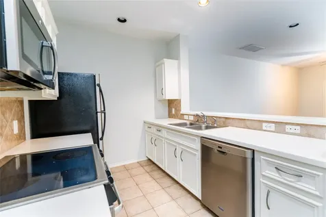 850 W Heights Hollow Lane Houston TX 77007