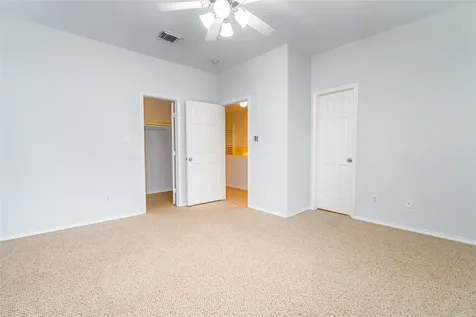 850 W Heights Hollow Lane Houston TX 77007