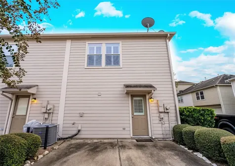 850 W Heights Hollow Lane Houston TX 77007
