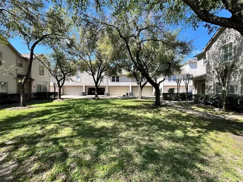 850 W Heights Hollow Lane Houston TX 77007