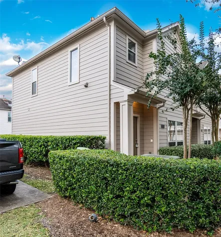 850 W Heights Hollow Lane Houston TX 77007