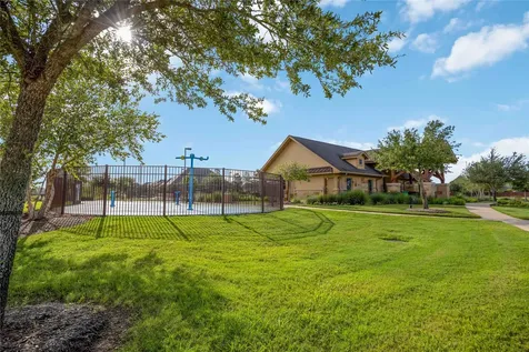 9431 Summer River Drive Richmond TX 77406