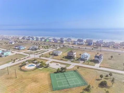 3902 Warrior Court Galveston TX 77554