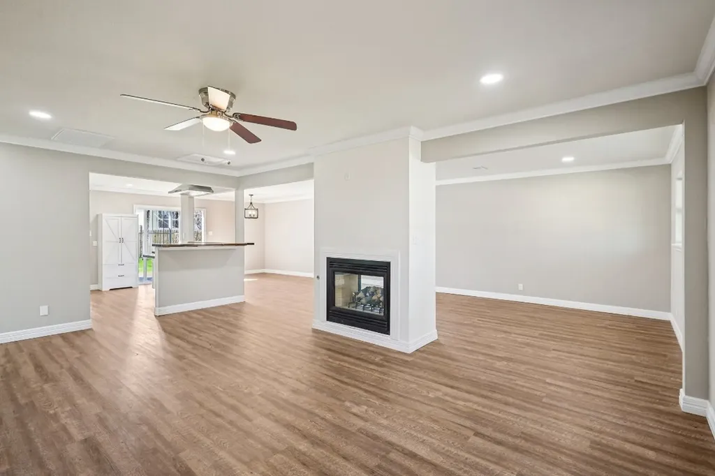 4322 Friar Point Road Houston TX 77047