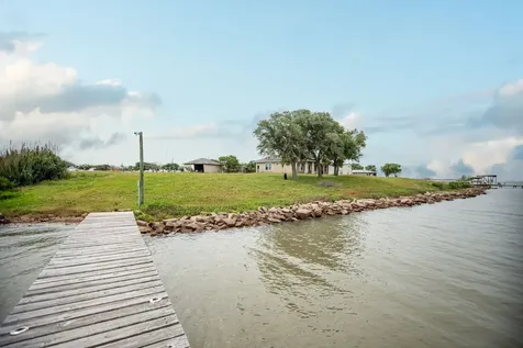 842 County Road 478 Palacios TX 77465