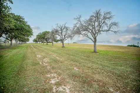 842 County Road 478 Palacios TX 77465