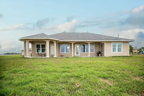 842 County Road 478 Palacios TX 77465
