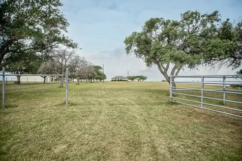 842 County Road 478 Palacios TX 77465