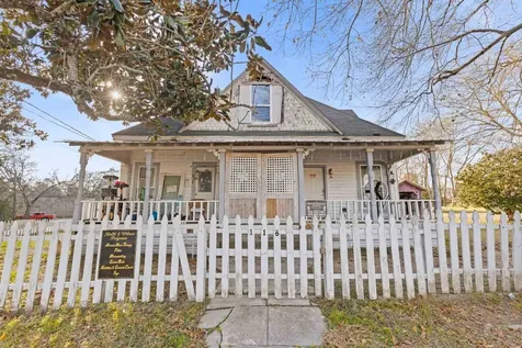 304 W Wheat Street Woodville TX 75979