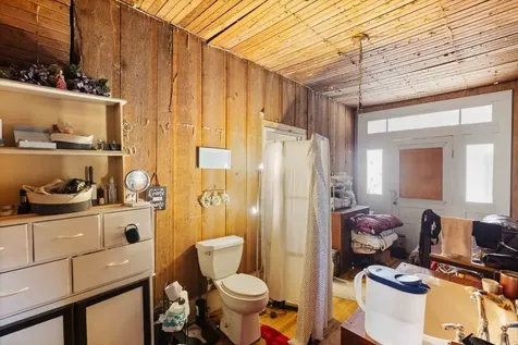 304 W Wheat Street Woodville TX 75979