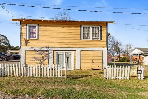 304 W Wheat Street Woodville TX 75979