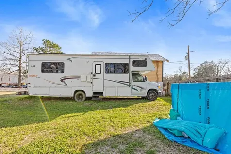 304 W Wheat Street Woodville TX 75979
