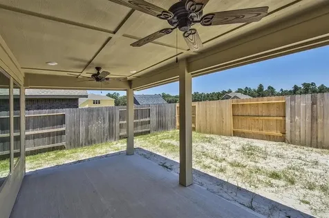 2622 Ivy Wood Lane Conroe TX 77385