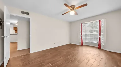 2120 El Paseo Street 1403 Houston TX 77054