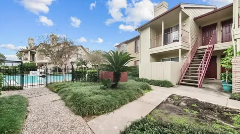 2120 El Paseo Street 1403 Houston TX 77054