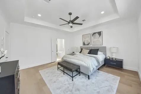 923 Fisher Street E Houston TX 77018