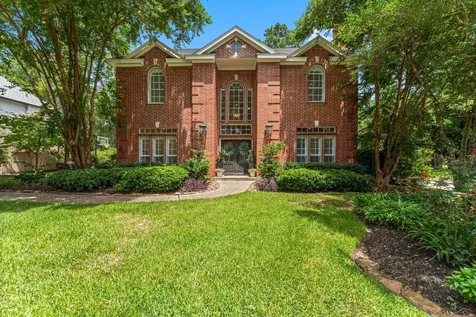 18 N Highland Court The Woodlands TX 77381