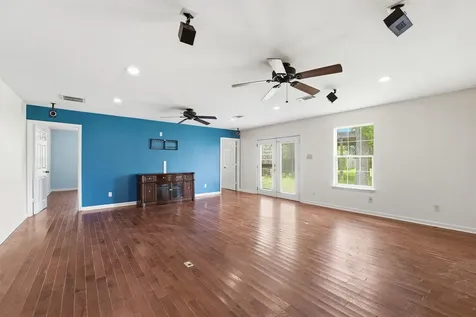 2922 Pansy Street Pasadena TX 77503
