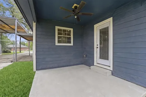 2922 Pansy Street Pasadena TX 77503