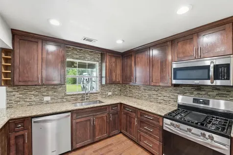 2922 Pansy Street Pasadena TX 77503