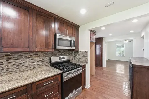 2922 Pansy Street Pasadena TX 77503