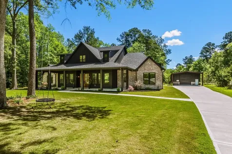 157 Wagon Pass Drive Huntsville TX 77340