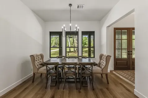 157 Wagon Pass Drive Huntsville TX 77340
