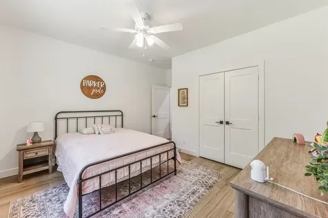 157 Wagon Pass Drive Huntsville TX 77340
