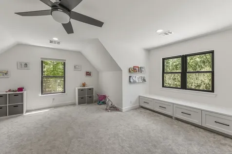157 Wagon Pass Drive Huntsville TX 77340
