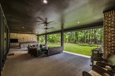 157 Wagon Pass Drive Huntsville TX 77340