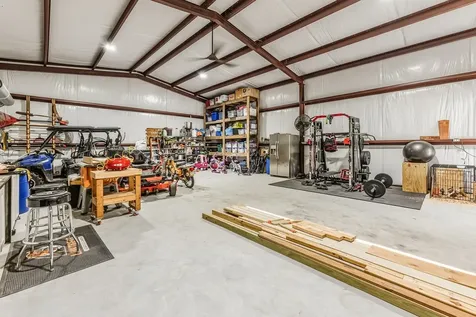 157 Wagon Pass Drive Huntsville TX 77340