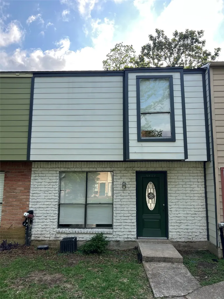2429 Miramar Court 2429 Seabrook TX 77586