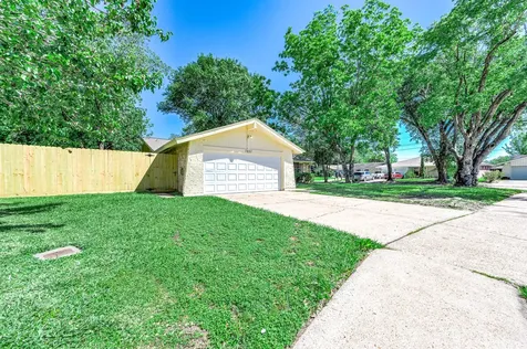 7831 Martin Wood Lane Houston TX 77086