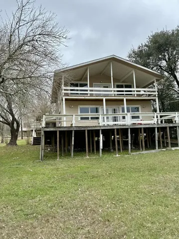 57 Lake Shore Lane Riverside TX 77320